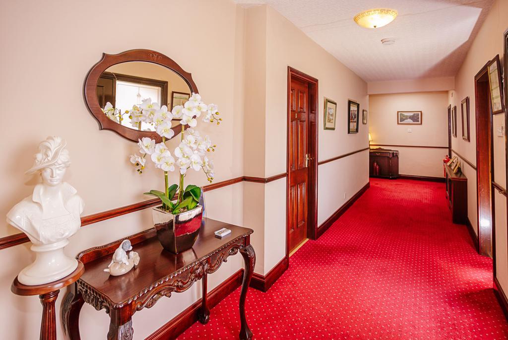 Bed and Breakfast The Harp Килларни Экстерьер фото